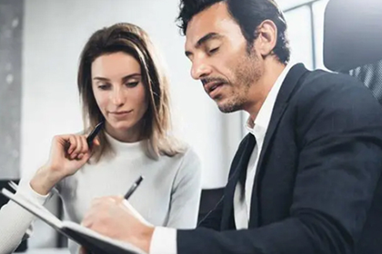 丈夫入狱信用卡欠款妻子需承担吗？